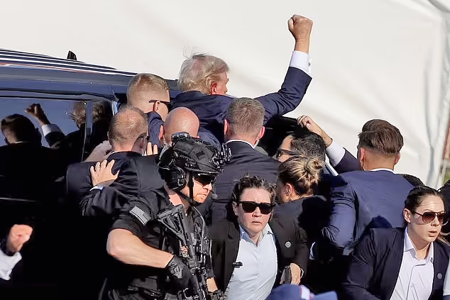 Trump with incompetent Secret Service agents